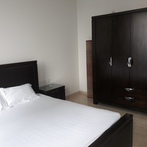 rooms flatshare near Oberoi mall - short stay room flatmates near mall Oberoi woods Goregaon