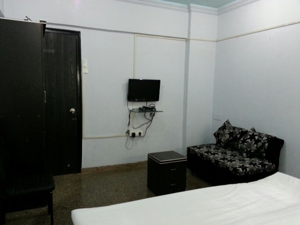 Short stay rooms near US Embassy Consulate - 1, 2 month stay rooms near US Consulate General, Mumbai