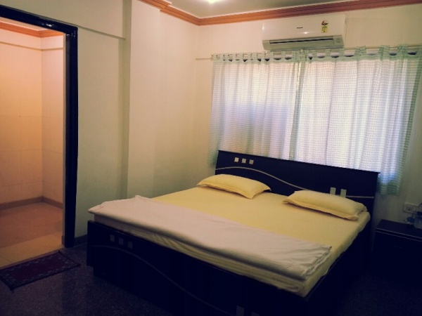 Powai paying guest near Cognizant Kensington TCS Winchester Nomura hiranandani business park-Powai rooms