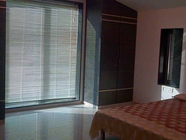 1,2 room service apartment near Saifee hospital-serviced apartment close to Saifee Hospital Bombay