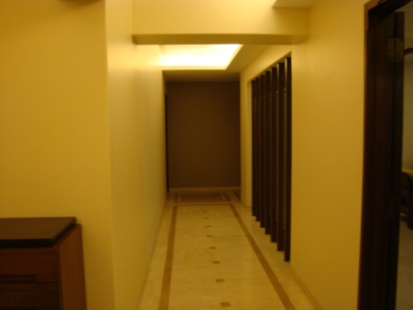 Duplex 2,3bhk flat on sale,resale Peddar road near Jaslok hospital